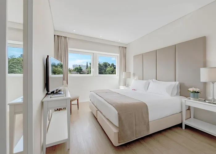 Lisboa Central Park Hotel Suites & Studios